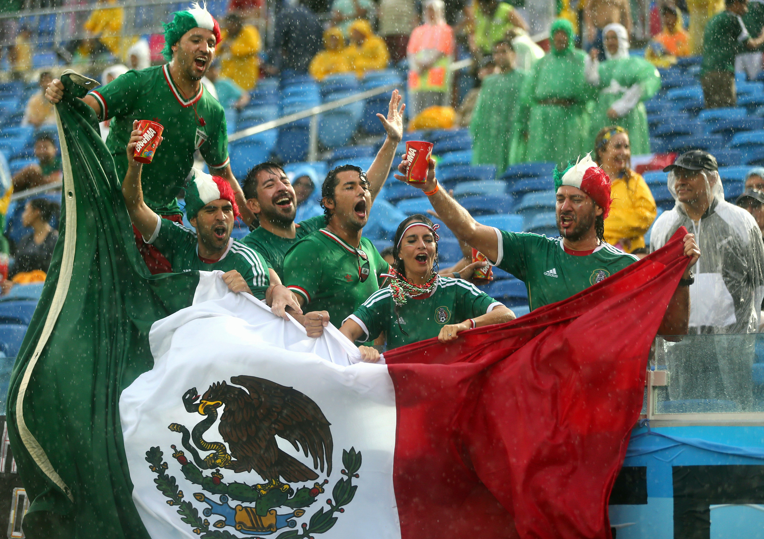 世界杯帆船赛墨西哥世界杯球迷被奉告要把龙舌兰酒留在家里